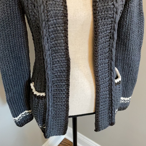BANANA REPUBLIC 100% merino wool sweater - Picture 3 of 11